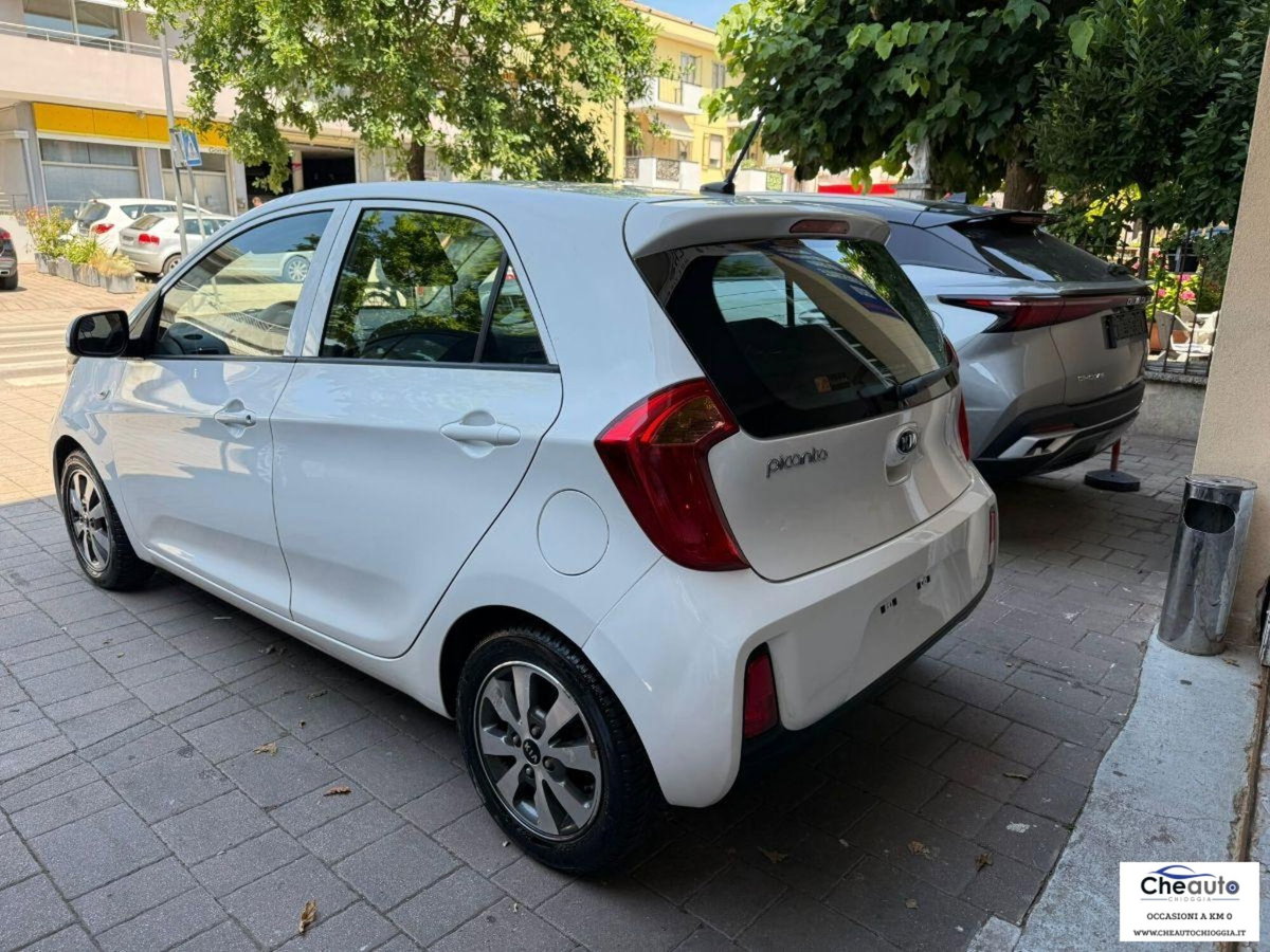 Kia Picanto 1.0 12V 5 porte City Limited (9)