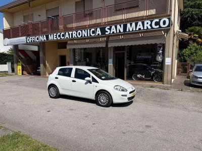 Fiat Punto 1.3 MJT II 75 CV 5 porte Street usata