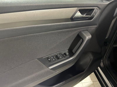 Volkswagen T-Roc 1.0 TSI 115 CV Advanced BlueMotion Technology (8)