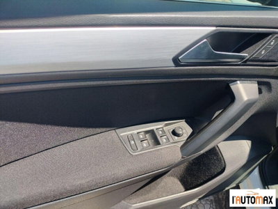 Volkswagen Tiguan 2.0 tdi R-Line 150cv dsg (10)