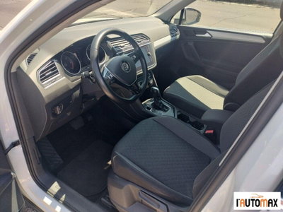 Volkswagen Tiguan 2.0 tdi R-Line 150cv dsg (9)