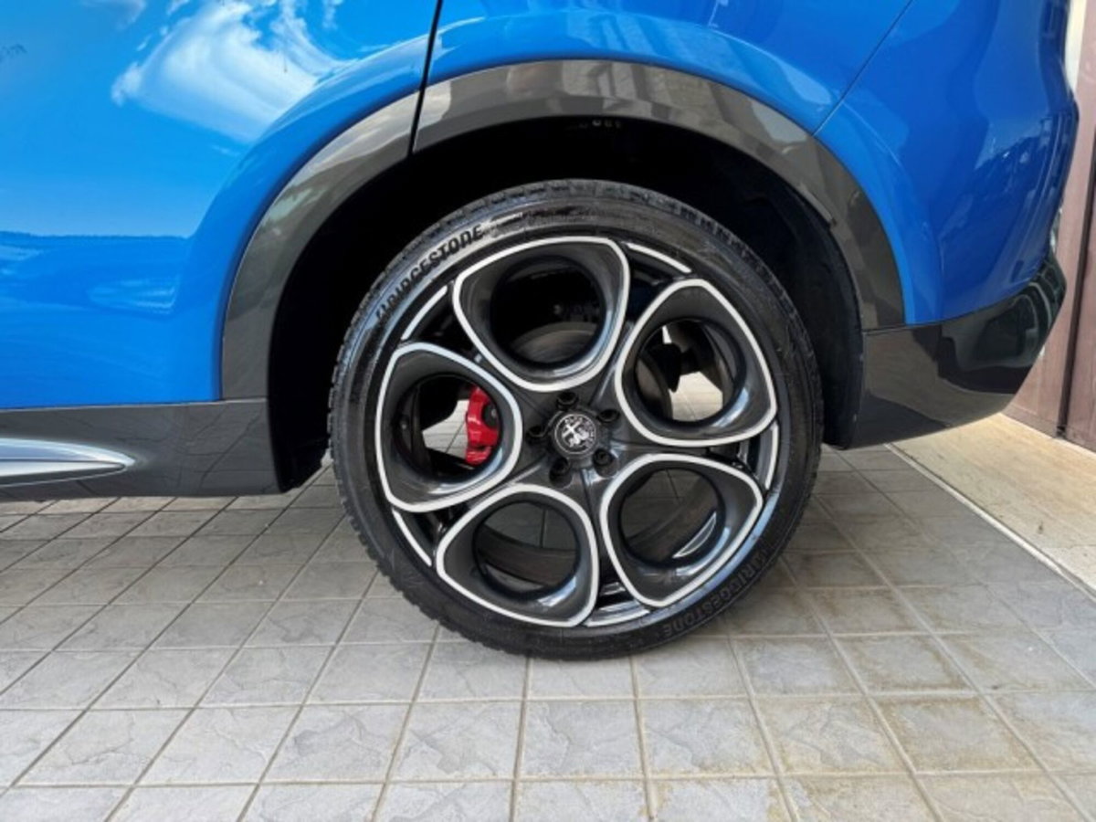 Alfa Romeo Tonale 1.5 hybrid Sport Speciale 175cv tct7 (12)