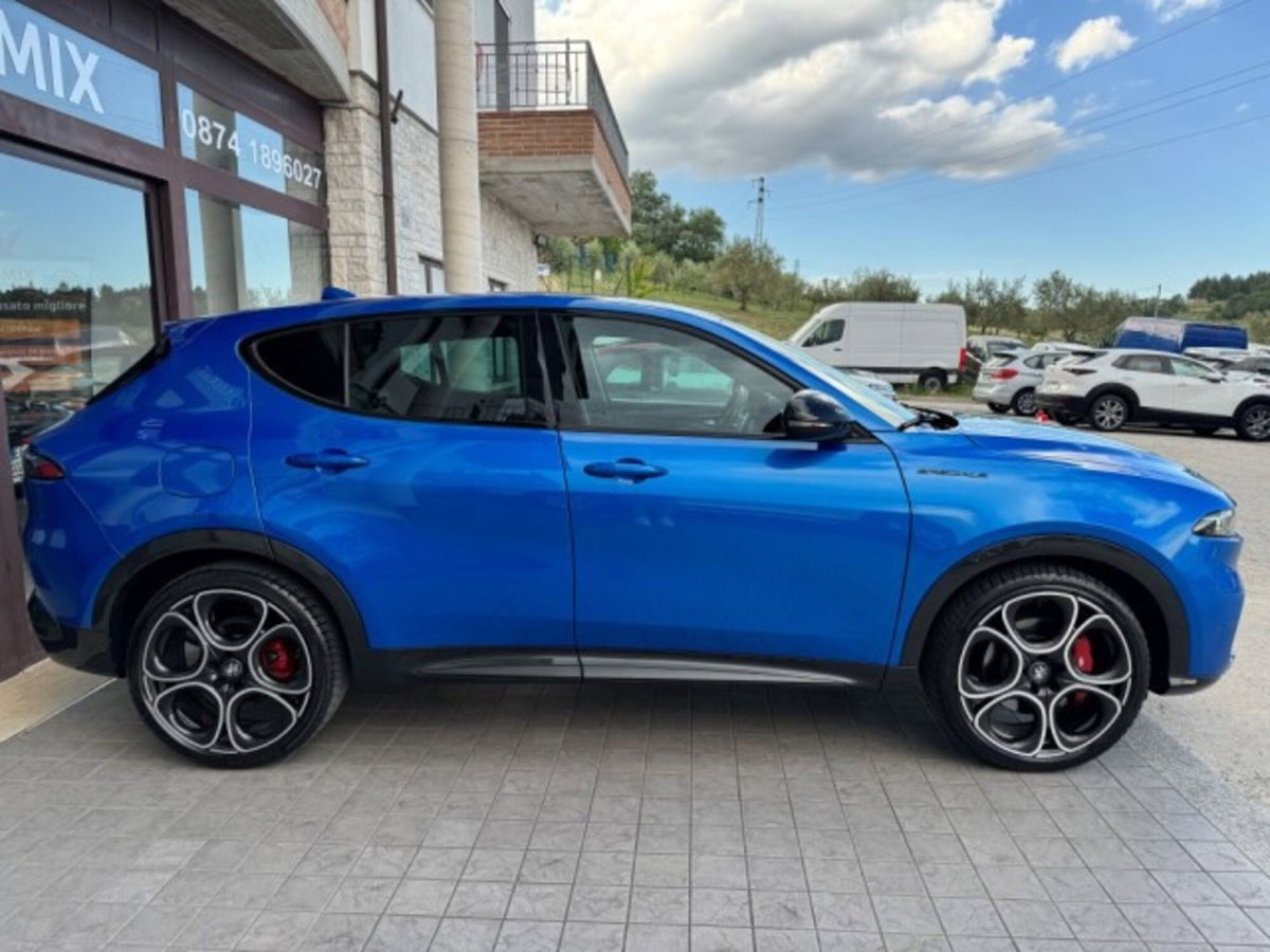 Alfa Romeo Tonale 1.5 hybrid Sport Speciale 175cv tct7 (4)