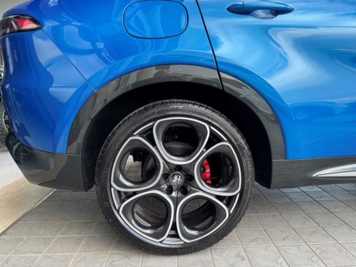Alfa Romeo Tonale 1.5 hybrid Sport Speciale 175cv tct7 (5)