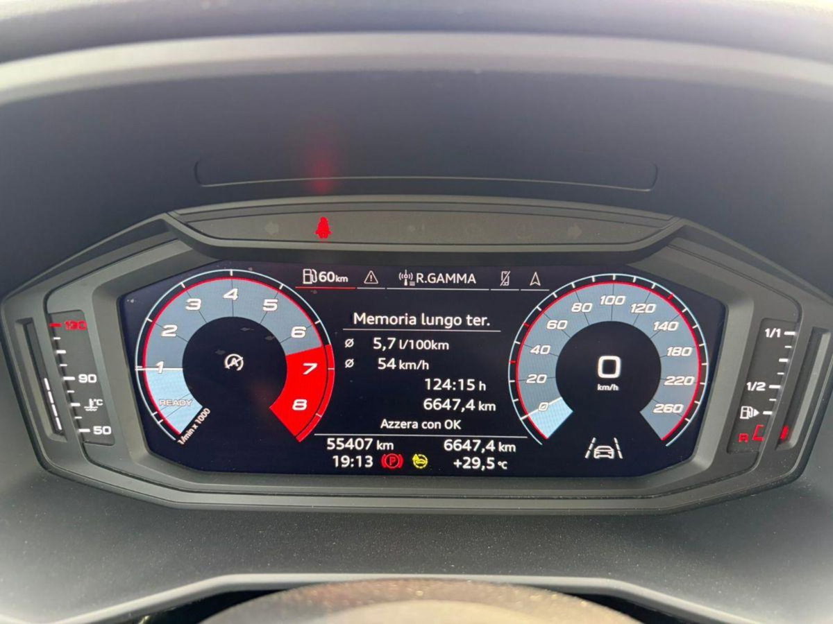 Audi A1 Sportback 1.0 TFSI ultra Design (17)