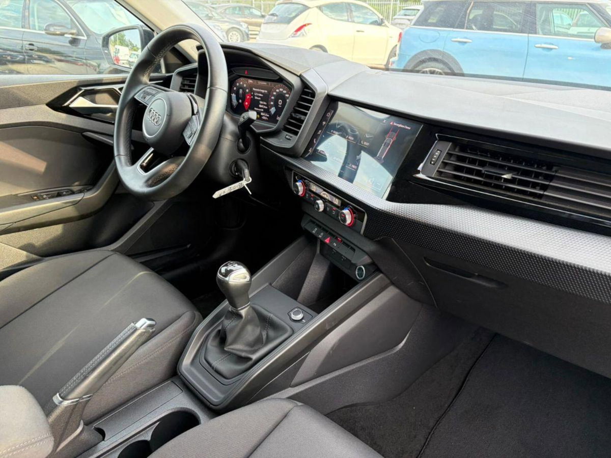 Audi A1 Sportback 1.0 TFSI ultra Design (8)