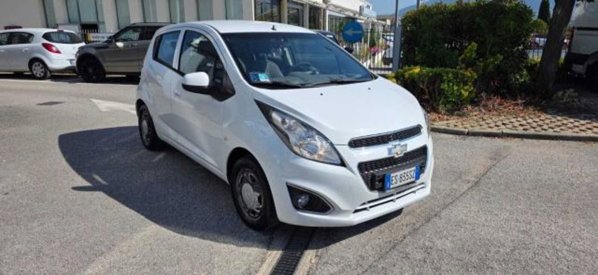 Chevrolet Spark 1.0 (2)