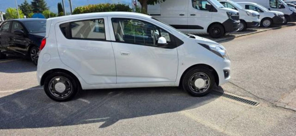 Chevrolet Spark 1.0 (7)