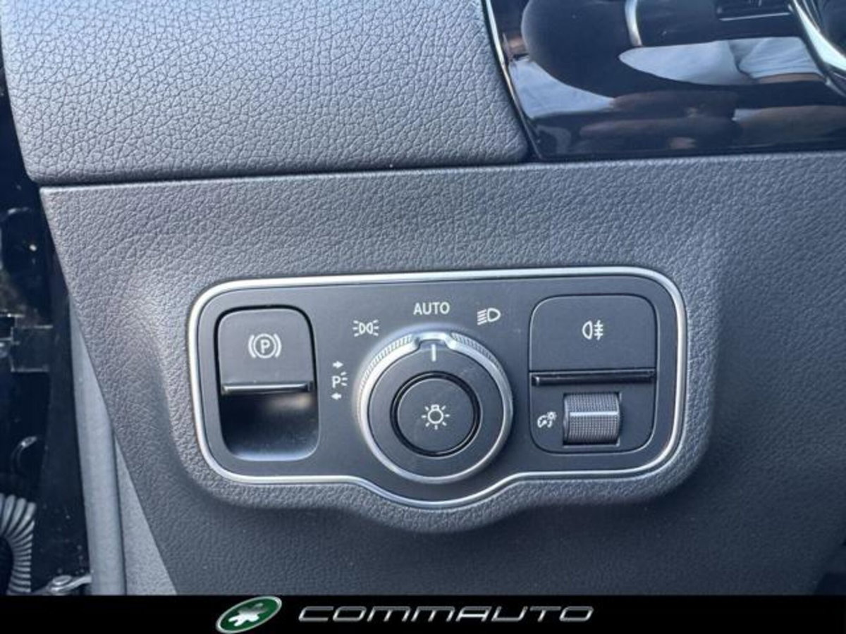 Mercedes-Benz GLA SUV 200 d AMG Line Advanced Plus 4matic auto (14)