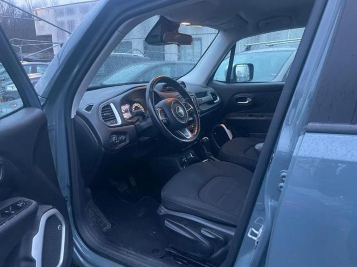 Jeep Renegade 2.0 Mjt 140CV 4WD Active Drive Limited (9)