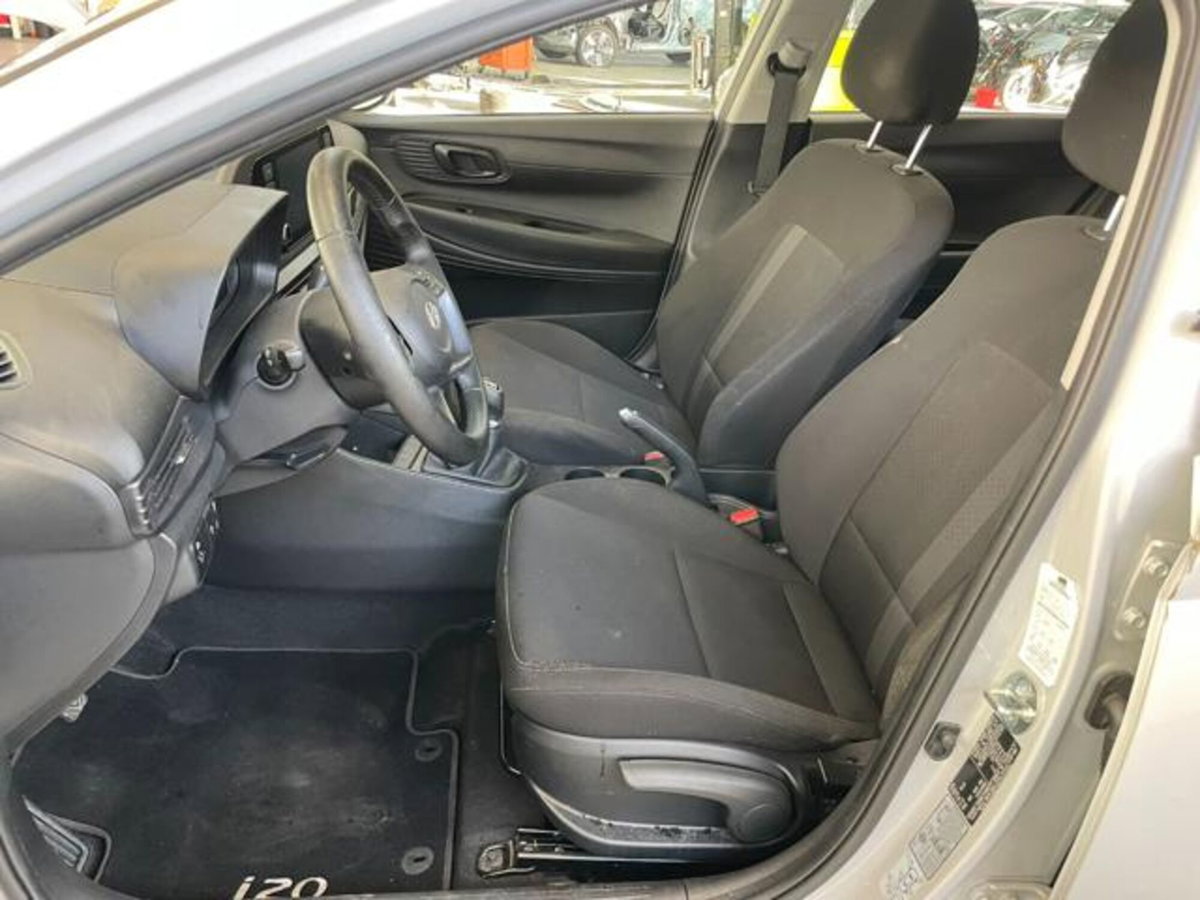 Hyundai i20 1.2 mpi Connectline mt (12)