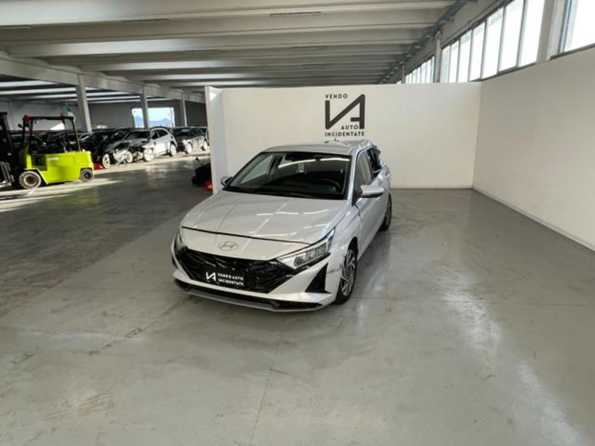 Hyundai i20 1.2 mpi Connectline mt (3)