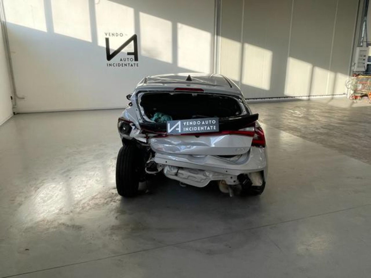 Hyundai i20 1.2 mpi Connectline mt (6)