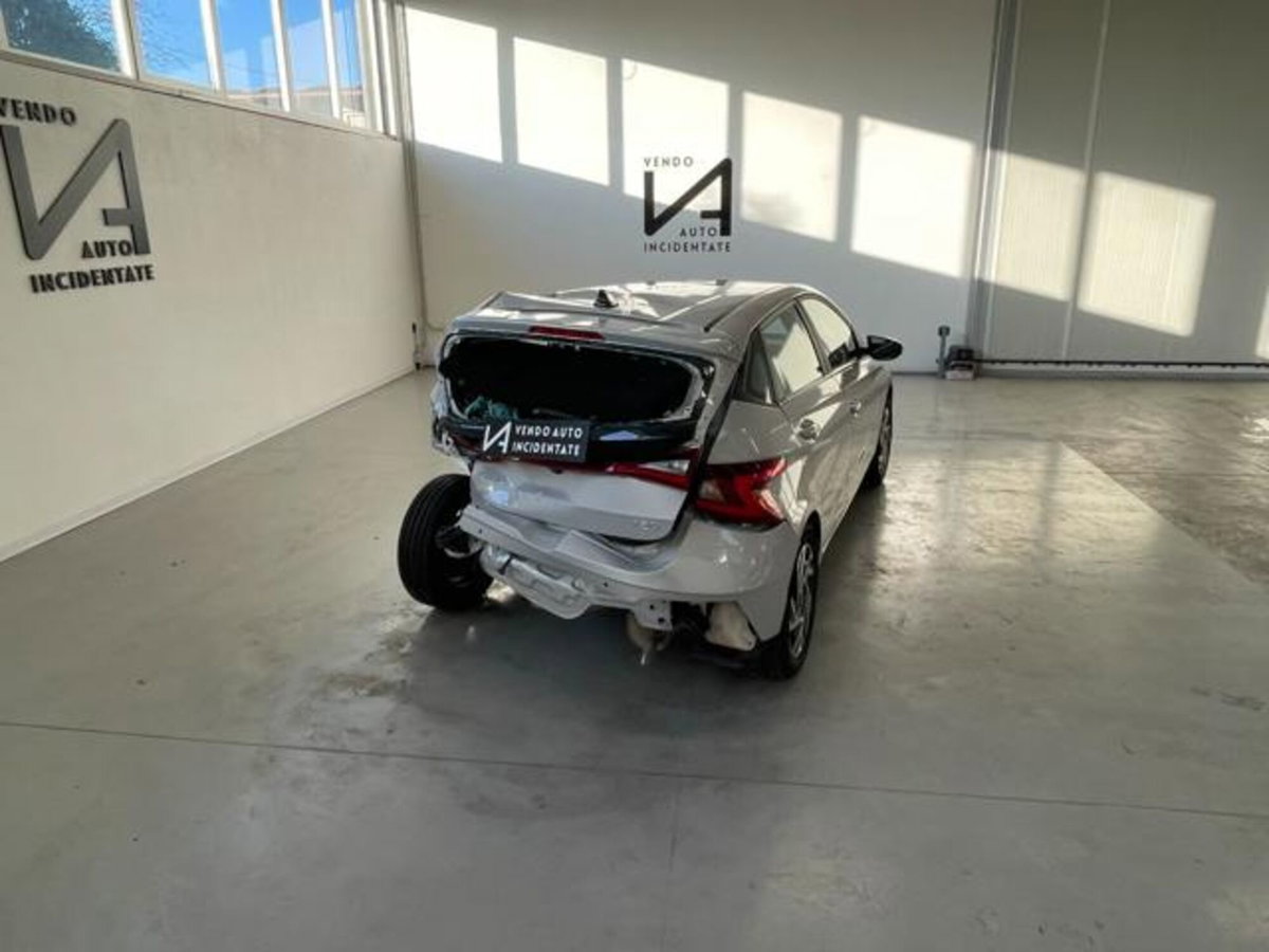 Hyundai i20 1.2 mpi Connectline mt (7)