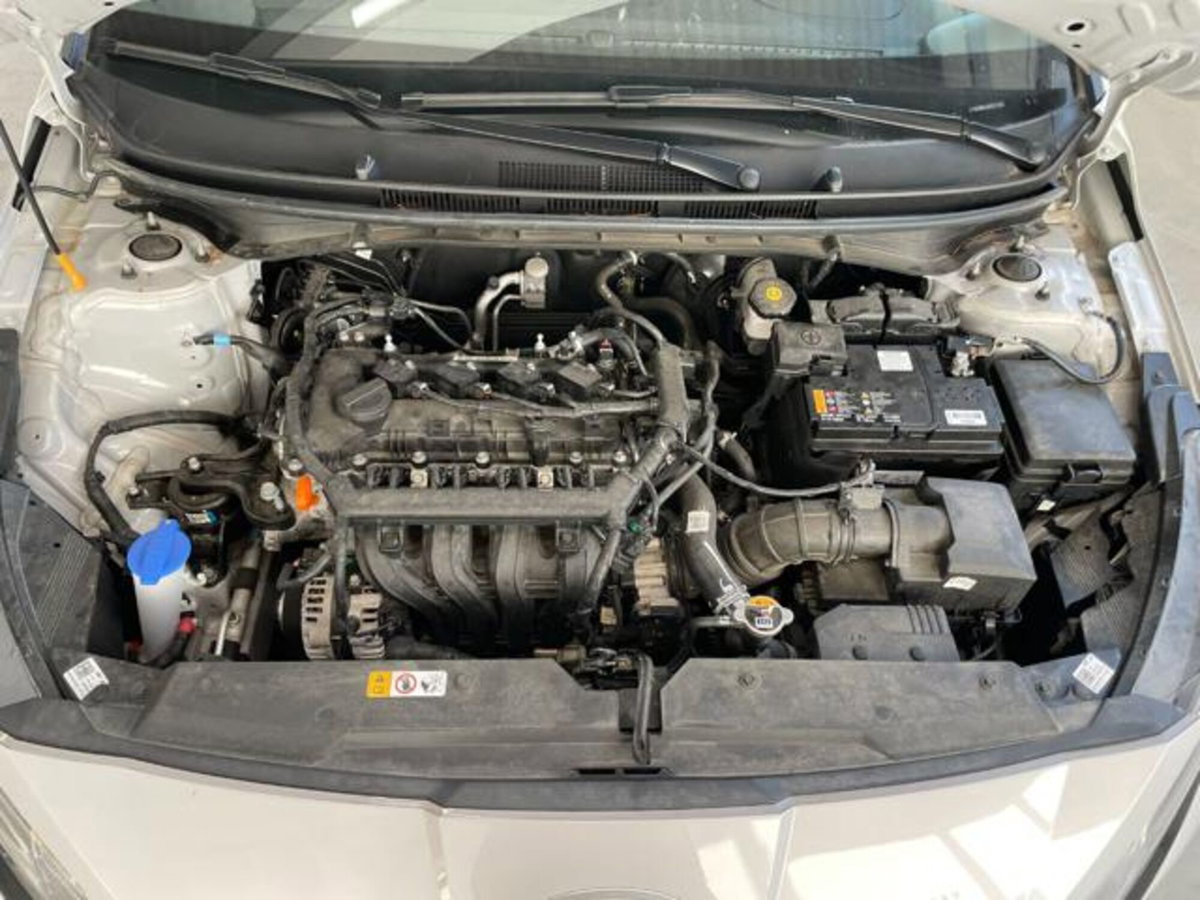 Hyundai i20 1.2 mpi Connectline mt (9)