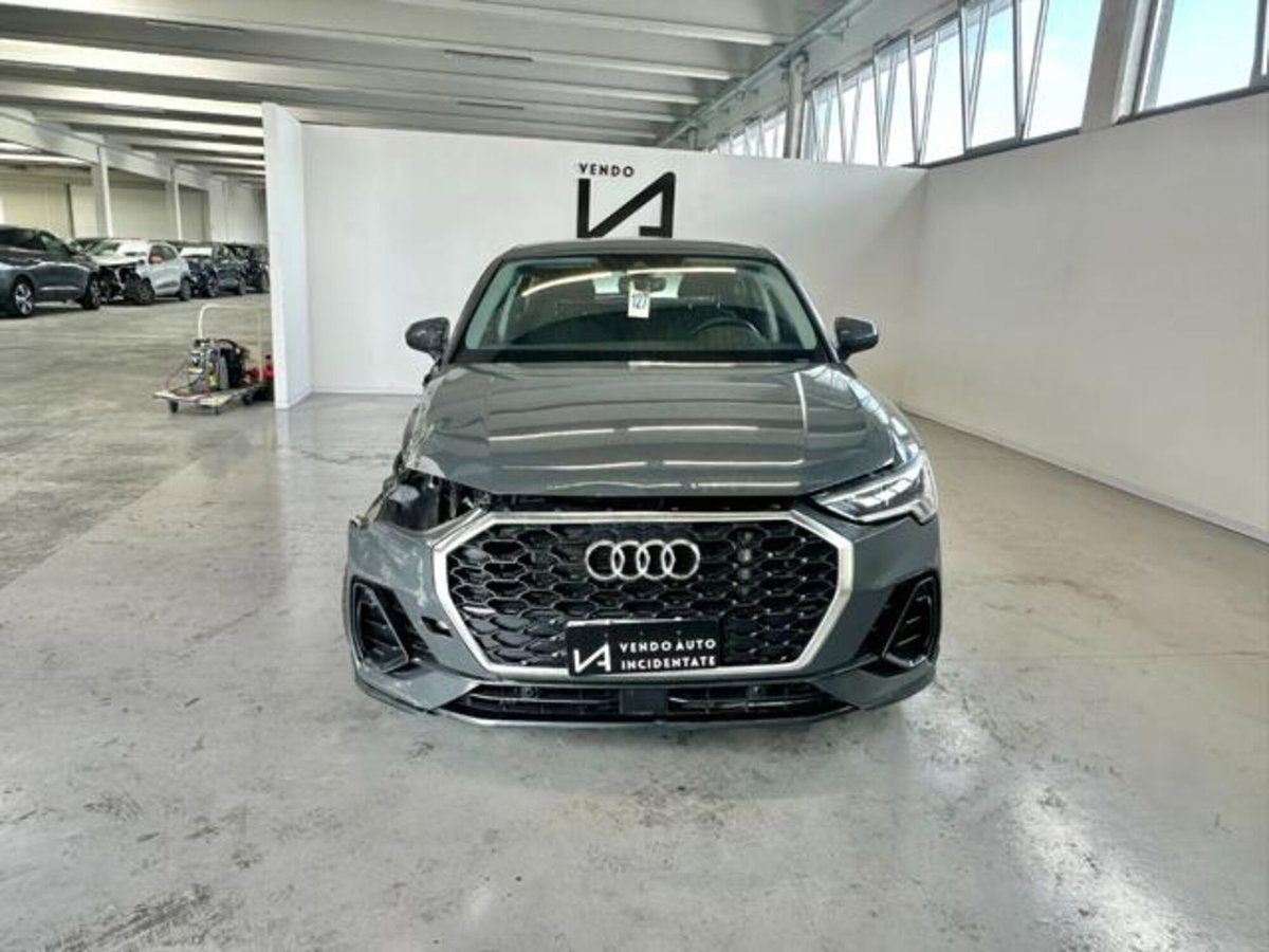 Audi Q3 Sportback 45 TFSI e S tronic Business Plus (2)