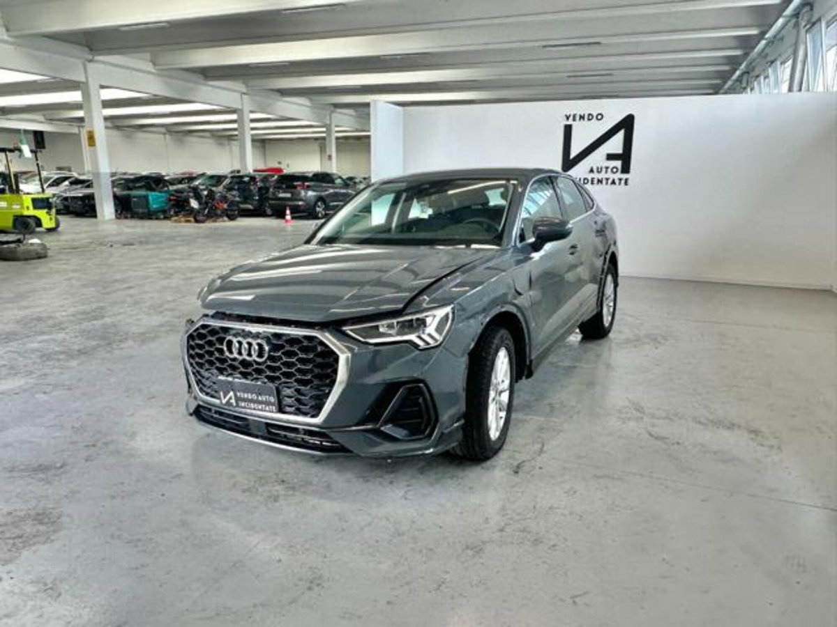 Audi Q3 Sportback 45 TFSI e S tronic Business Plus (3)