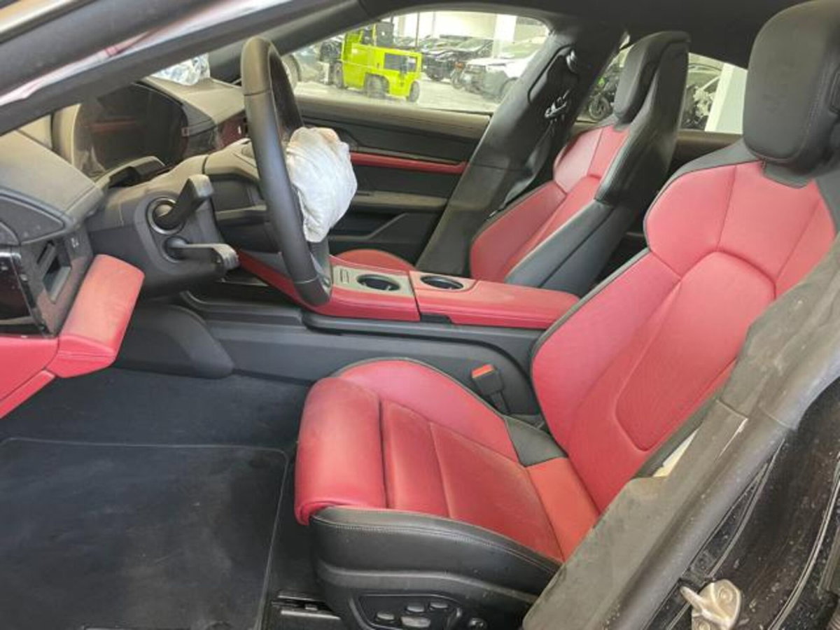 Porsche Taycan Cross Turismo Turbo S Cross Turismo (11)