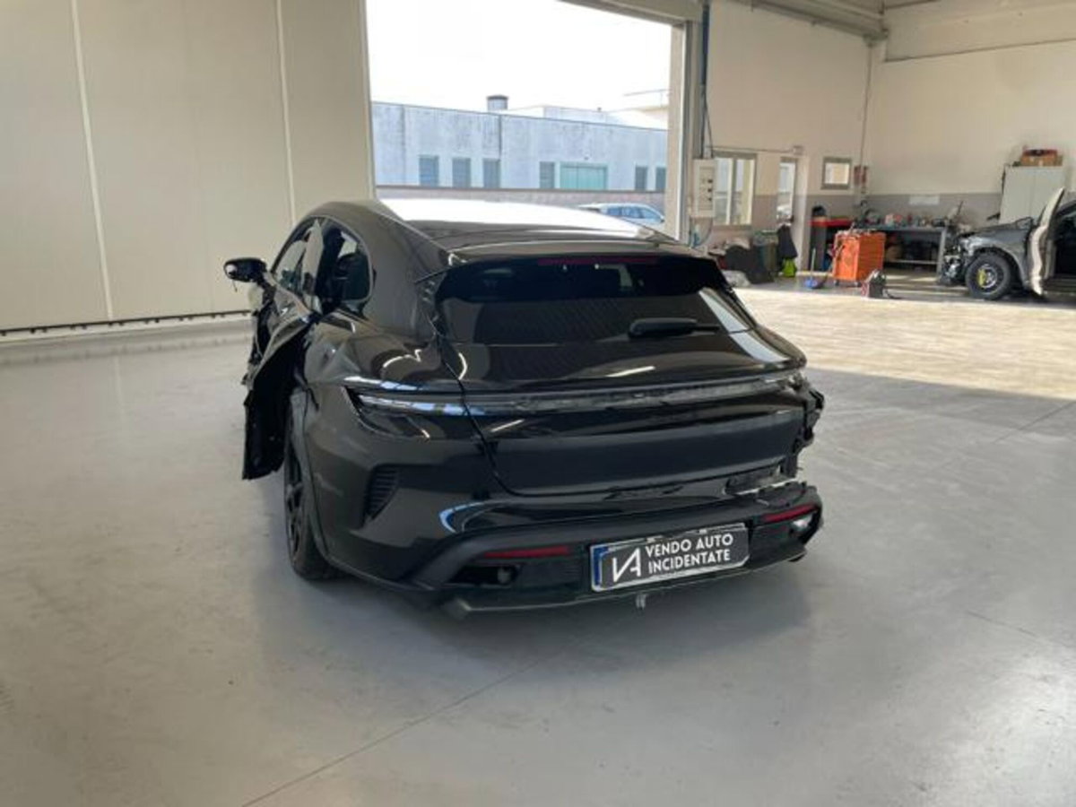 Porsche Taycan Cross Turismo Turbo S Cross Turismo (5)