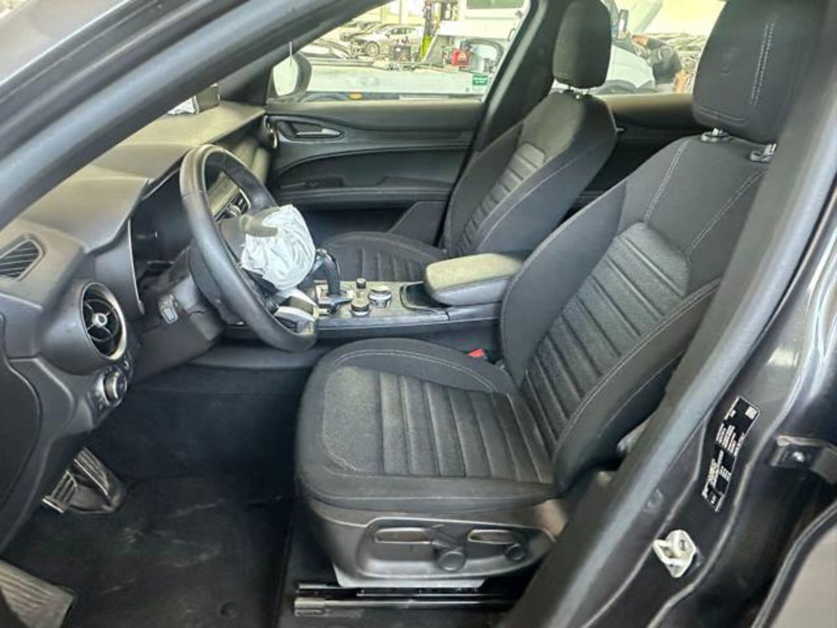 Alfa Romeo Stelvio Stelvio 2.2 Turbodiesel 160 CV AT8 RWD Super Business (11)