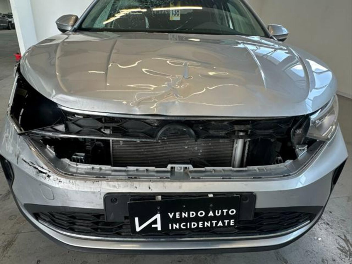 Volkswagen Taigo 1.0 tsi Life 95cv (10)