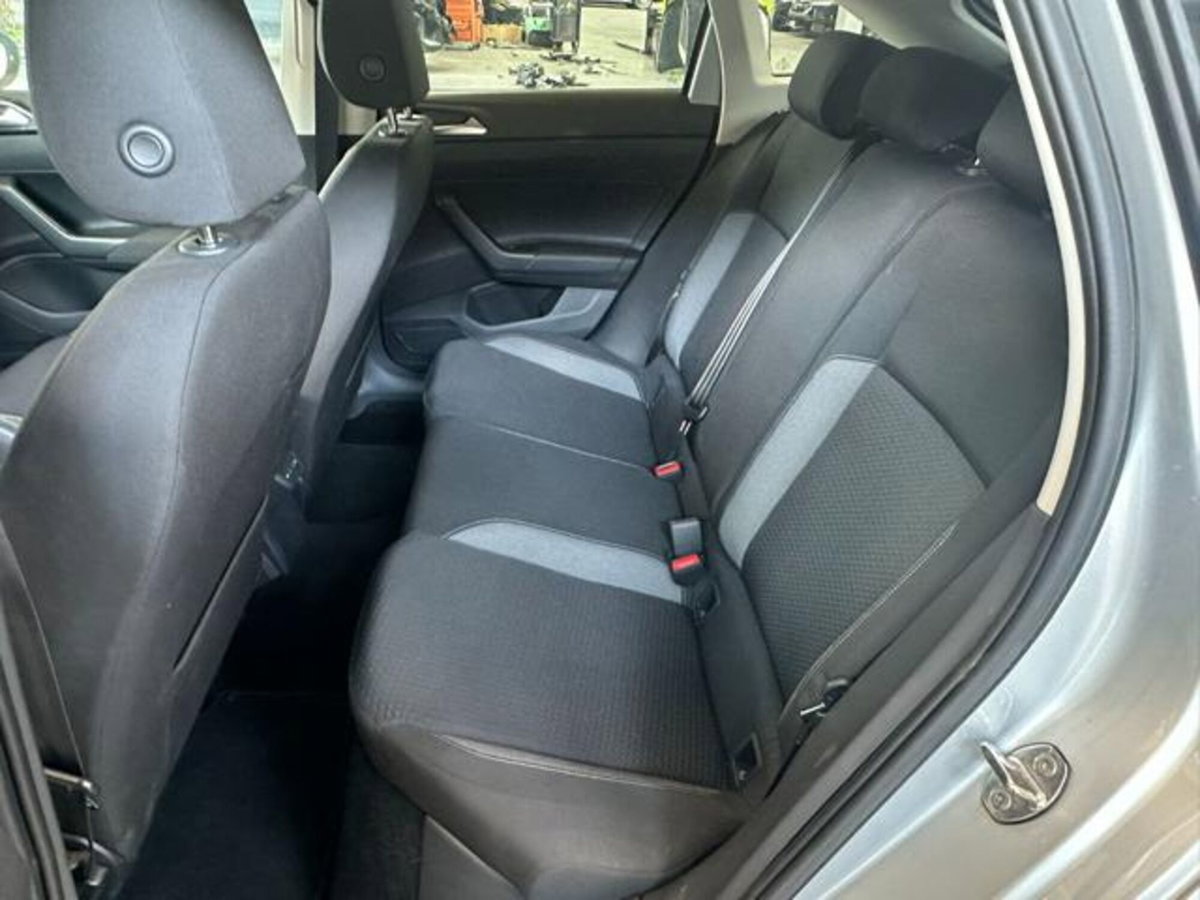 Volkswagen Taigo 1.0 tsi Life 95cv (12)
