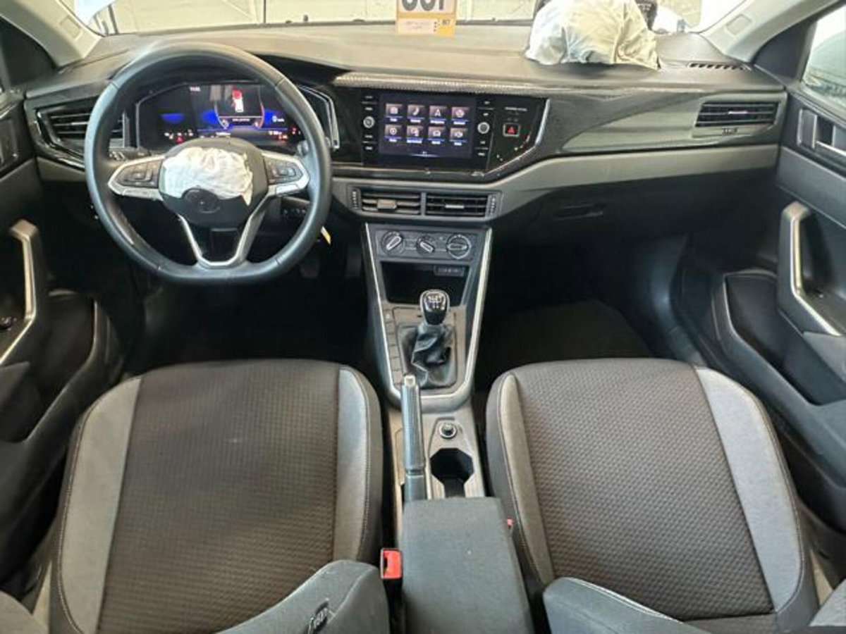 Volkswagen Taigo 1.0 tsi Life 95cv (14)