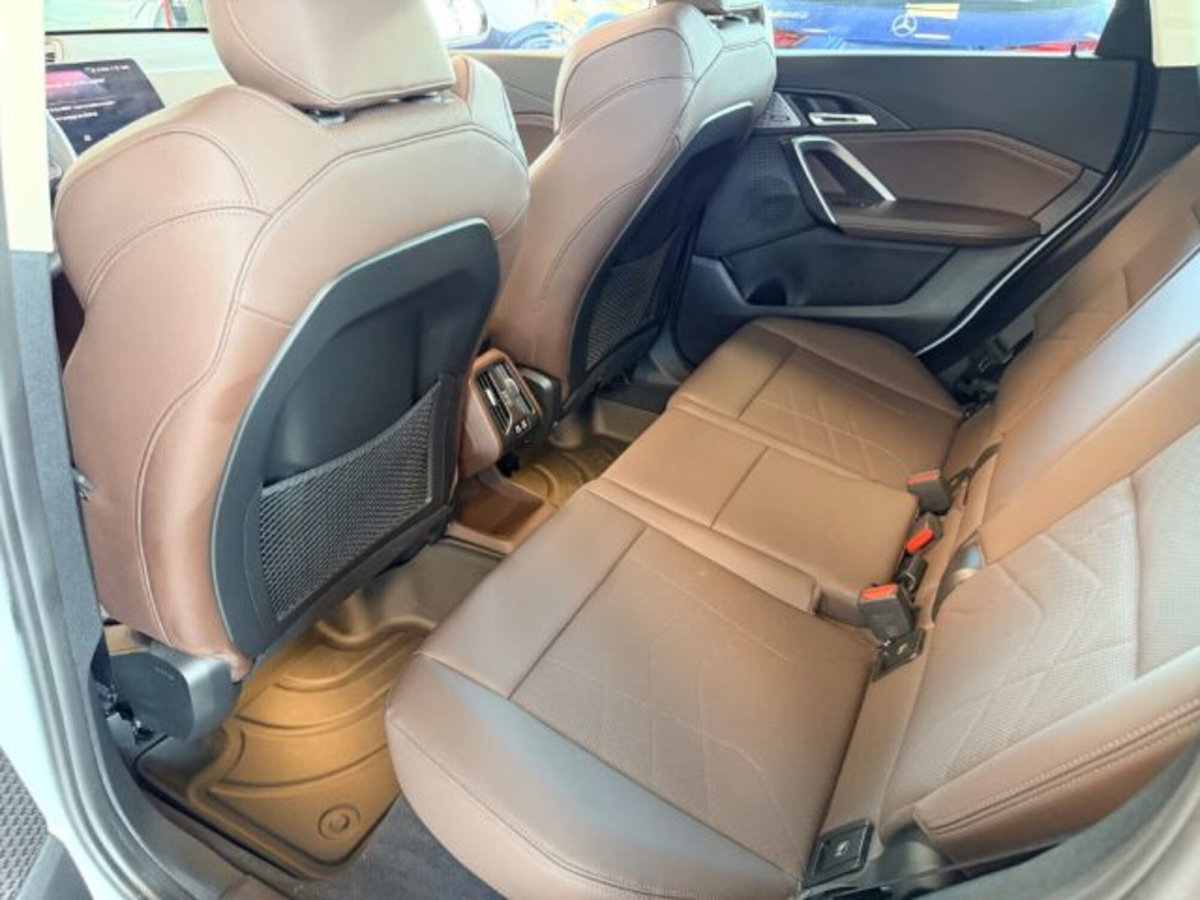 BMW X1 xDrive 23d xLine (11)