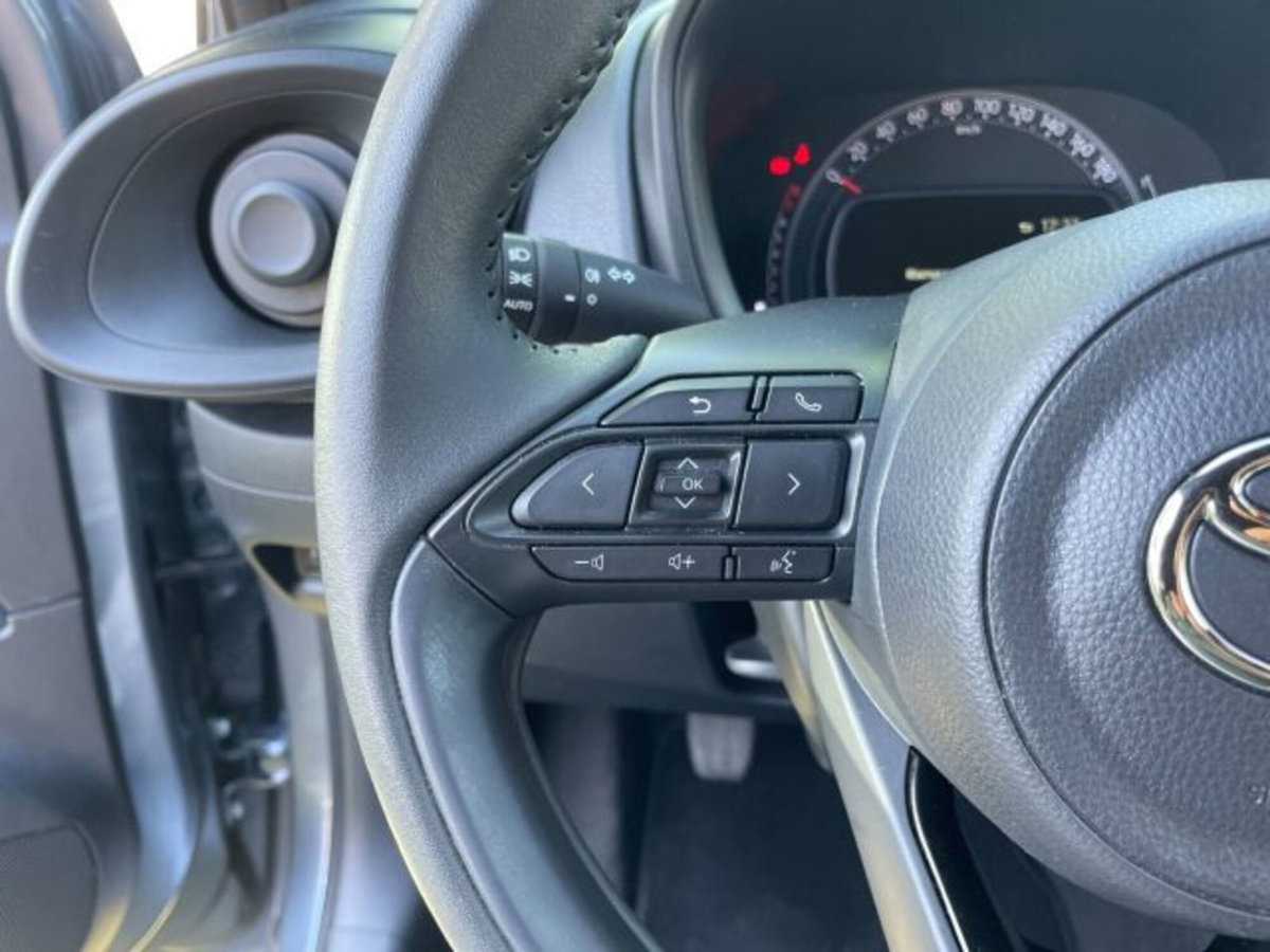Toyota Aygo X 1.0 VVT-i 72 CV 5 porte Limited Air (15)