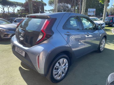 Toyota Aygo X 1.0 VVT-i 72 CV 5 porte Limited Air (4)