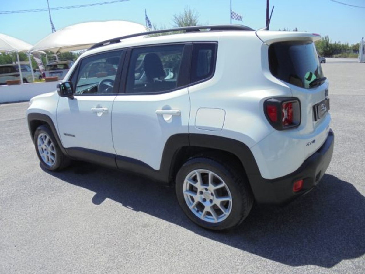 Jeep Renegade 1.3 T4 190CV PHEV 4xe AT6 Limited (10)