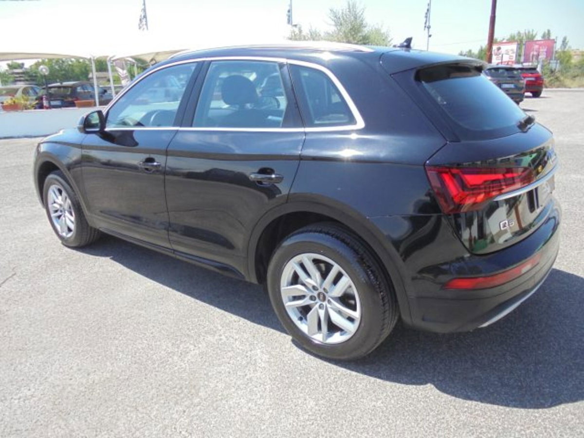Audi Q5 40 TDI 204 CV quattro S tronic Business (13)