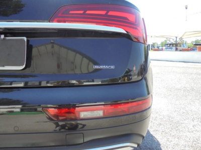 Audi Q5 40 TDI 204 CV quattro S tronic Business (17)