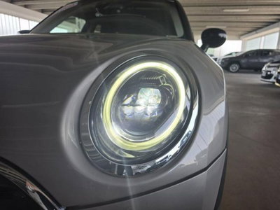 MINI Mini Clubman Clubman 1.5 Cooper Classic auto (18)