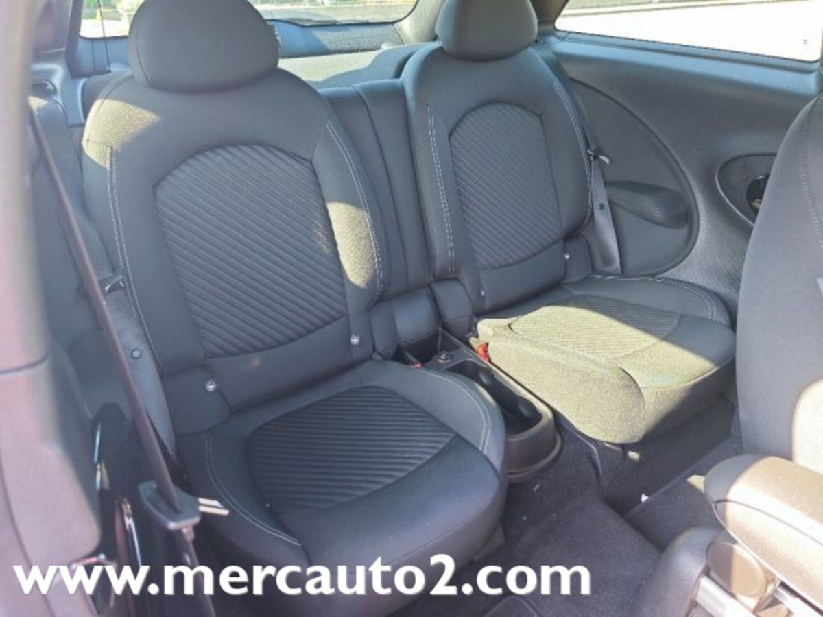 MINI Mini Paceman 1.6 Cooper D Business Paceman (3)