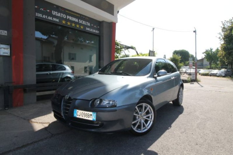 Alfa Romeo 147 1.9 JTD 16V cat 3 porte Distinctive