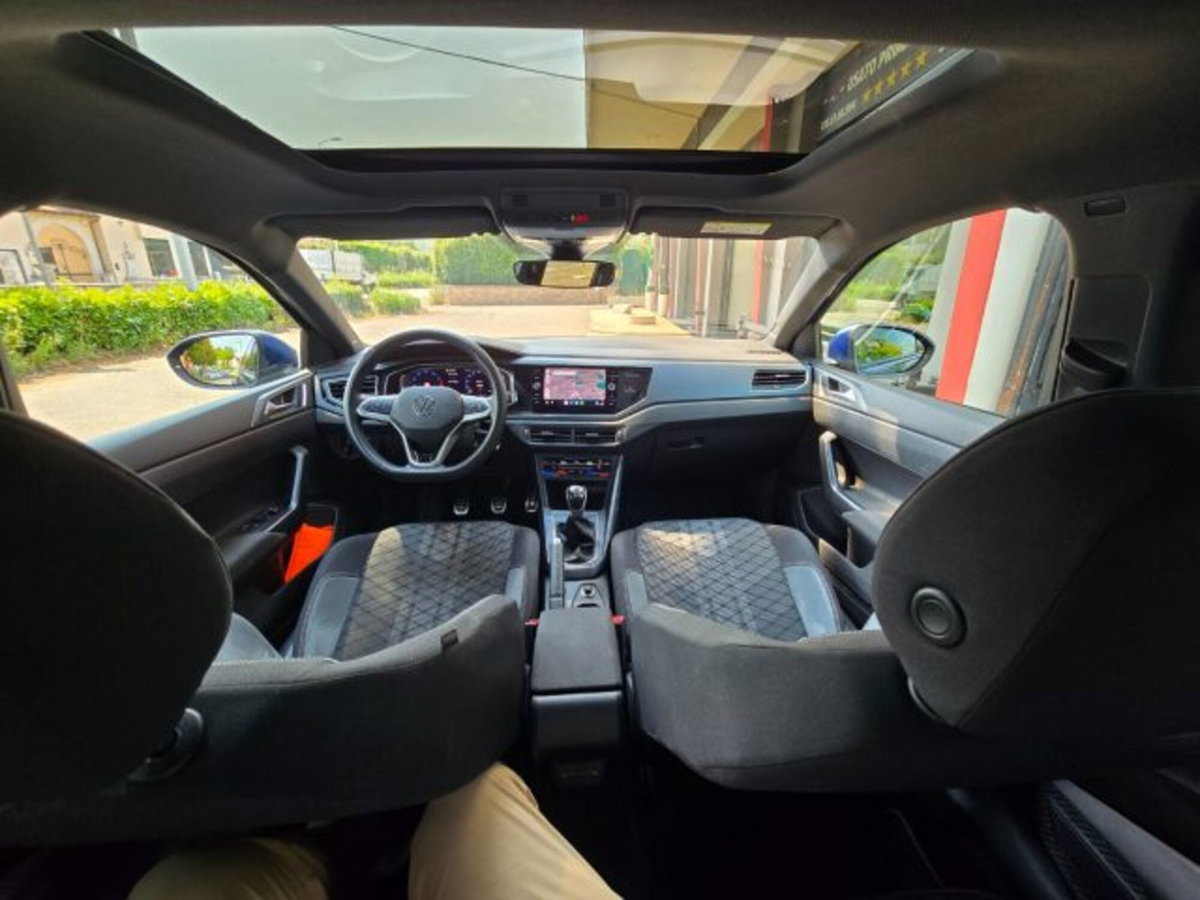 Volkswagen Taigo 1.0 tsi R-Line 115cv (20)
