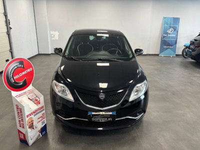 Lancia Ypsilon 1.3 MJT 16V 95 CV 5 porte S&S Gold (2)