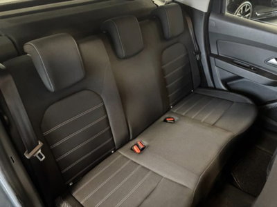 Dacia Duster 1.6 SCe GPL 4x2 Prestige (16)