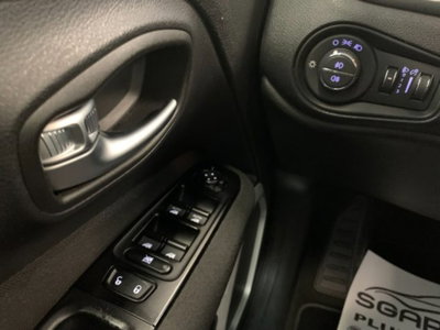Jeep Renegade 1.6 Mjt DDCT 120 CV Business (17)