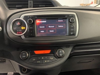 Toyota Yaris 1.0 5 porte Lounge (10)