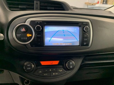 Toyota Yaris 1.0 5 porte Lounge (13)