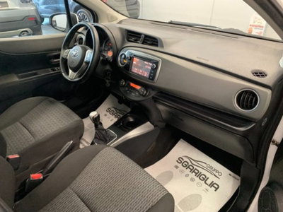 Toyota Yaris 1.0 5 porte Lounge (15)