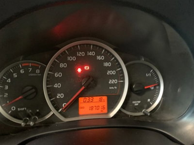 Toyota Yaris 1.0 5 porte Lounge (19)