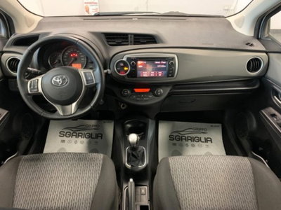 Toyota Yaris 1.0 5 porte Lounge (7)
