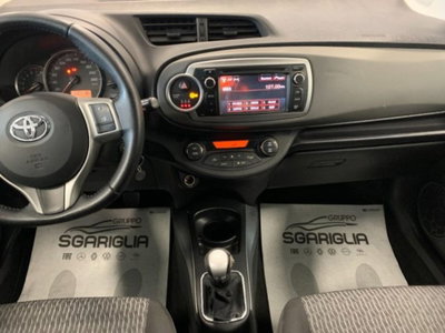 Toyota Yaris 1.0 5 porte Lounge (8)