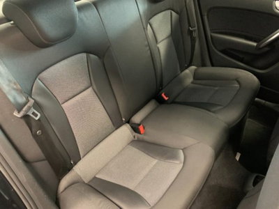 Audi A1 Sportback 1.6 TDI 105 CV Ambition (14)