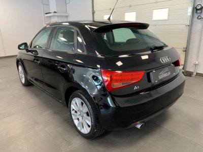 Audi A1 Sportback 1.6 TDI 105 CV Ambition (4)