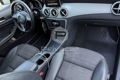 Mercedes-Benz GLA SUV 220 CDI Automatic 4Matic Sport (11)