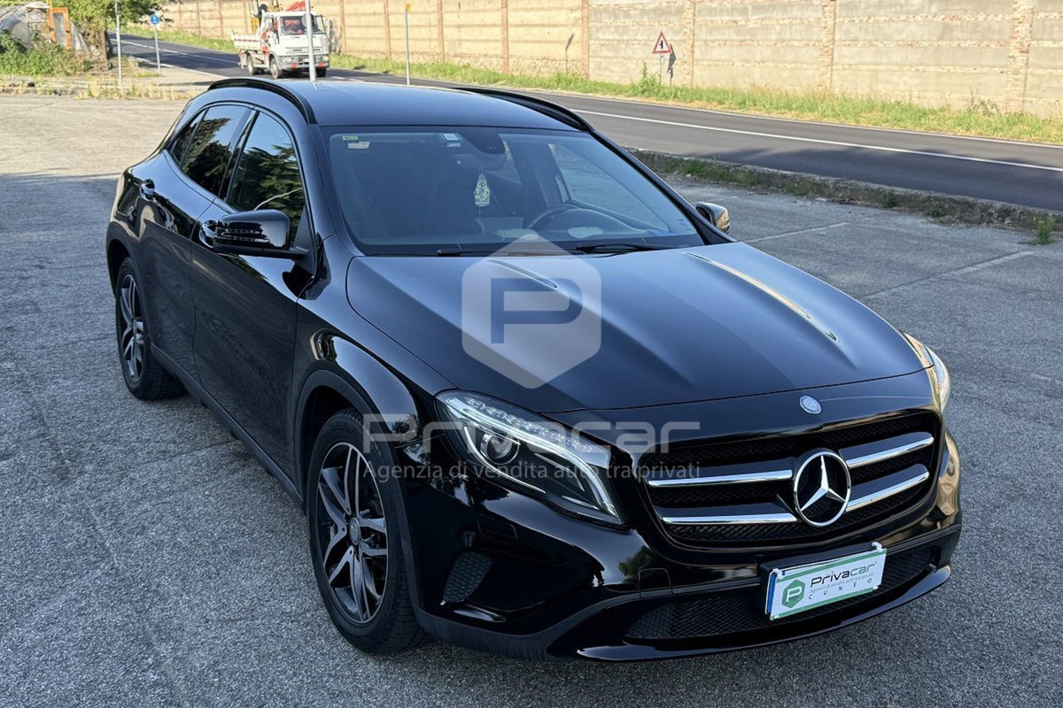 Mercedes-Benz GLA SUV 220 CDI Automatic 4Matic Sport (3)